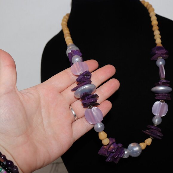 💜🌾✨ PURPLE & TAN CHUNKY STATEMENT NECKLACE · 26" - Picture 3 of 5